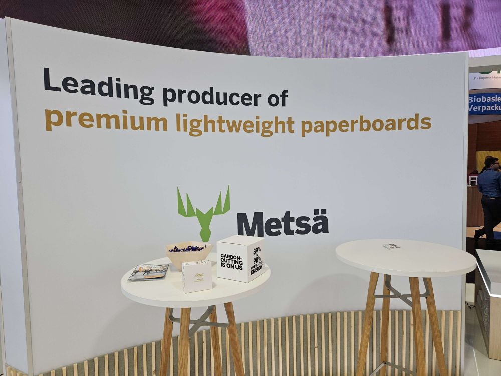 Metsa Board cardboard